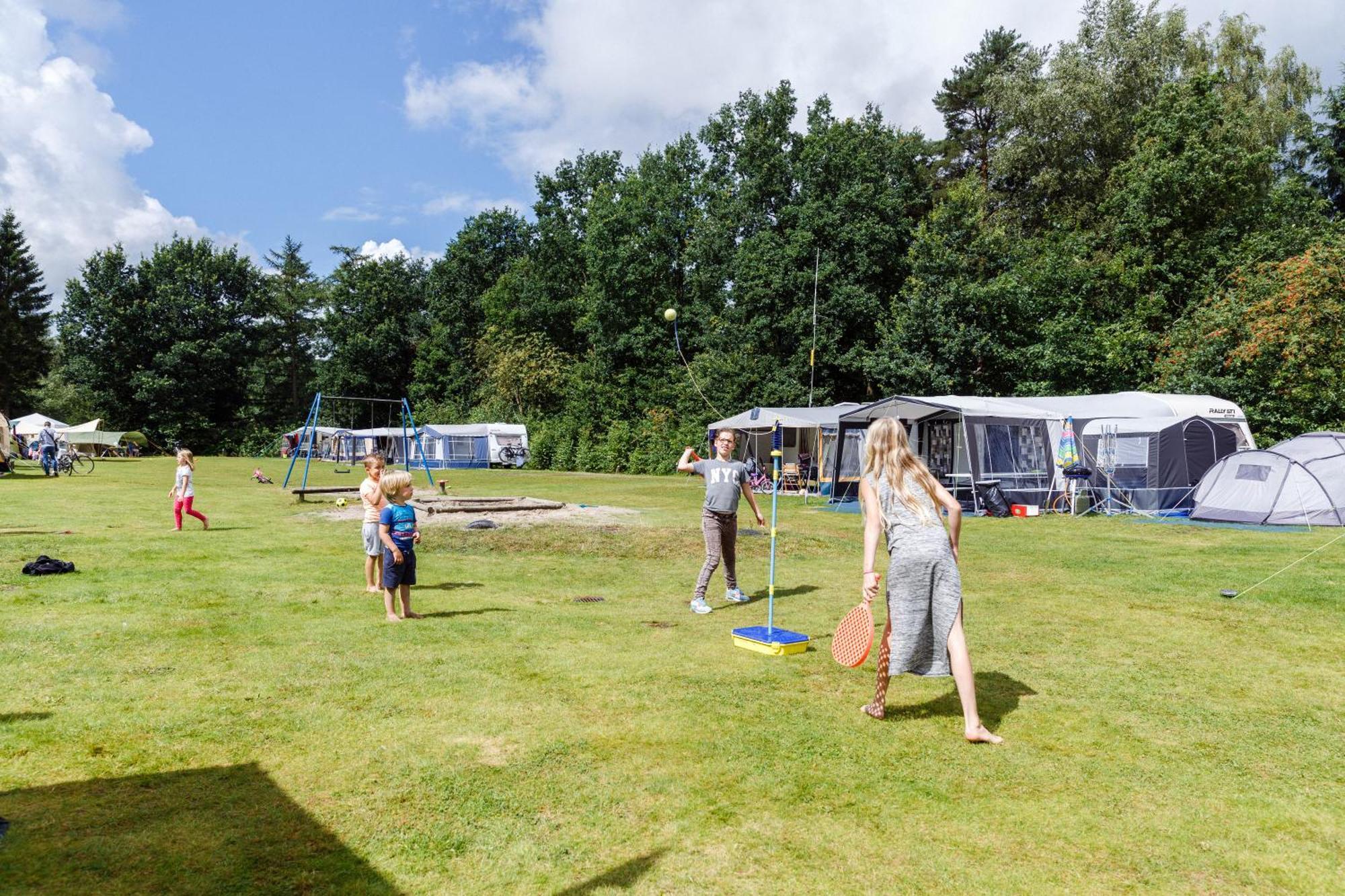 Rcn Vakantiepark De Roggeberg 阿帕尔查 外观 照片